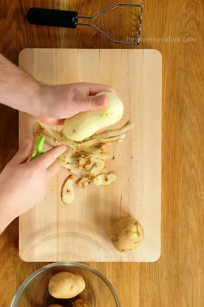 How to Make Fluffy Mashed Potatoes - Lump Free Mashed Potatoes - Peel the Potatoes